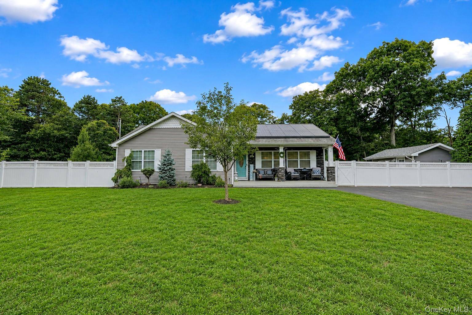 22 Deer AVE, Middle Island, NY 11953