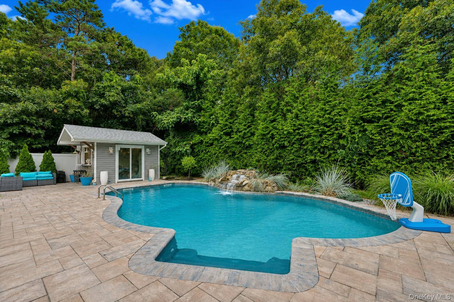 22 Deer AVE, Middle Island, NY 11953
