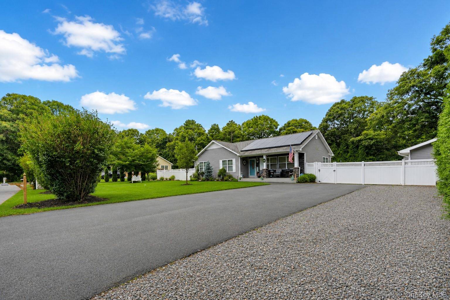 22 Deer AVE, Middle Island, NY 11953