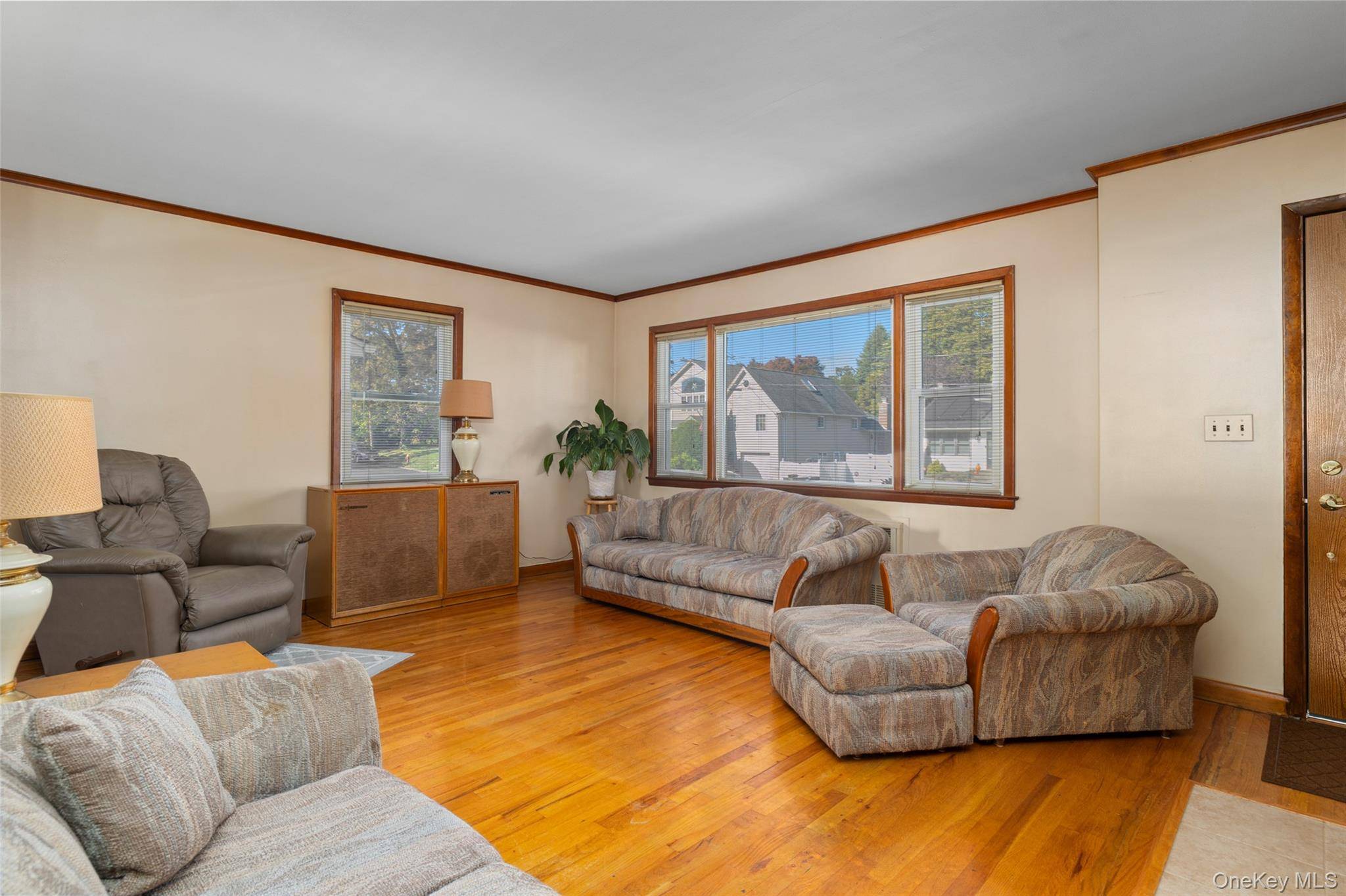 2360 Hamilton AVE, Bellmore, NY 11710