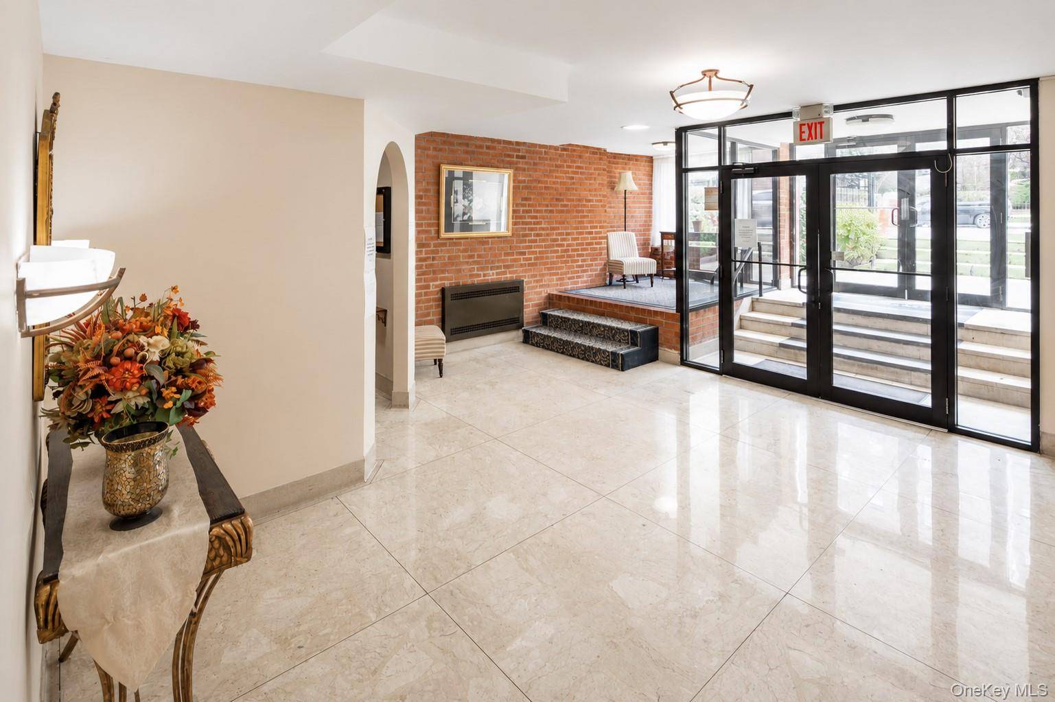 636 N Terrace AVE #3-E, Mount Vernon, NY 10552