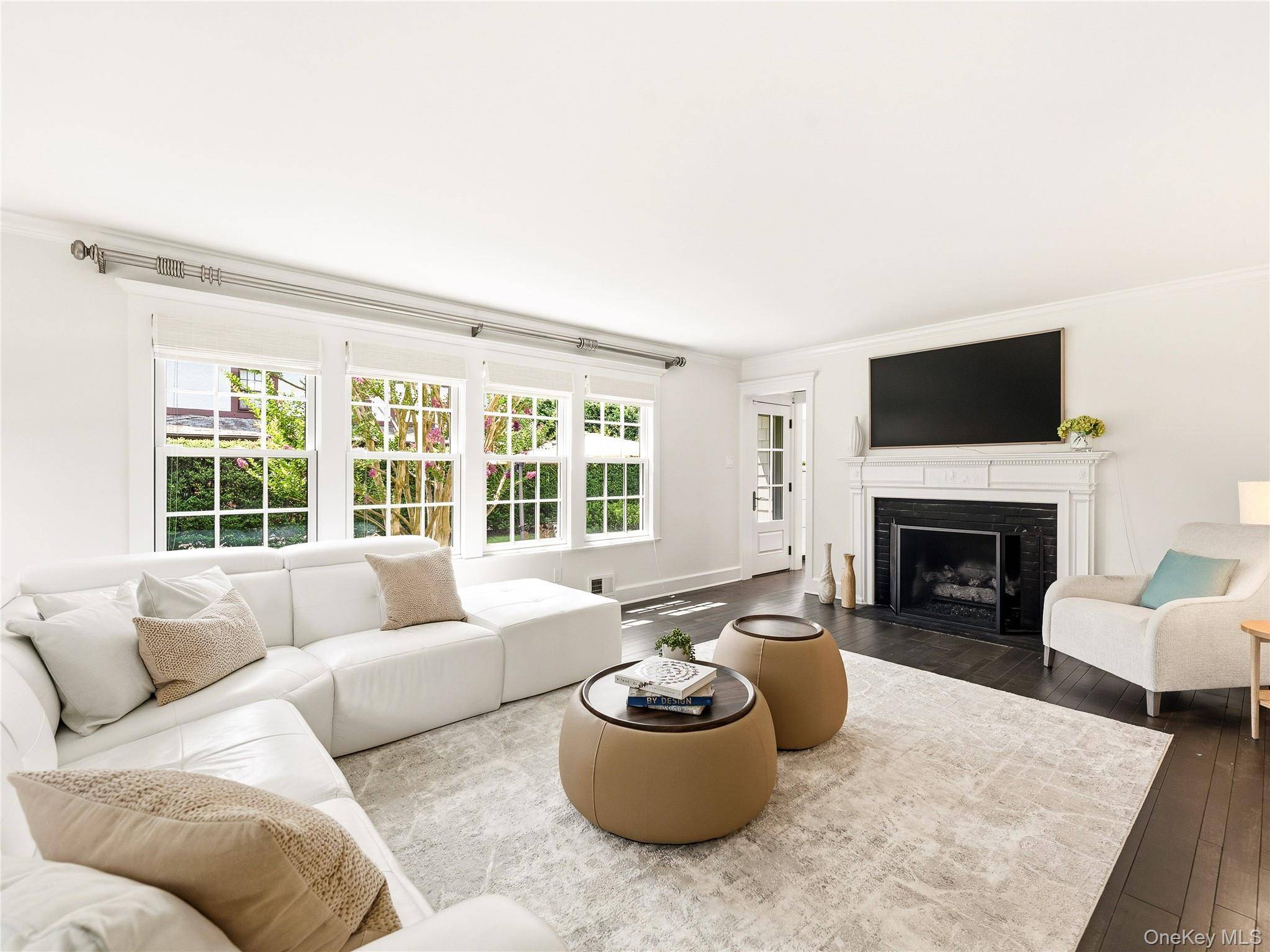 278 Stewart AVE, Garden City, NY 11530