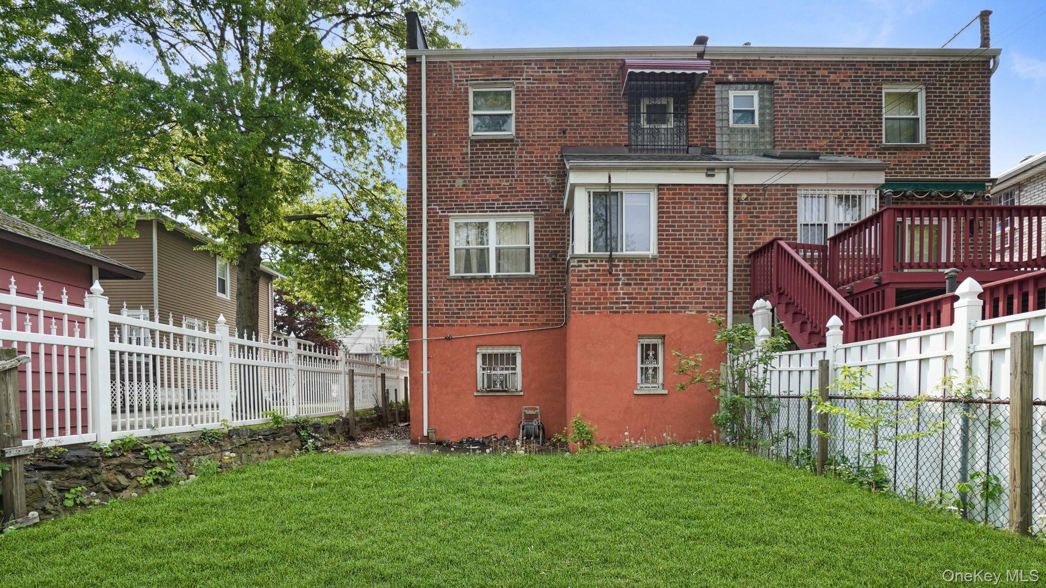 2436 Seymour AVE, Bronx, NY 10469