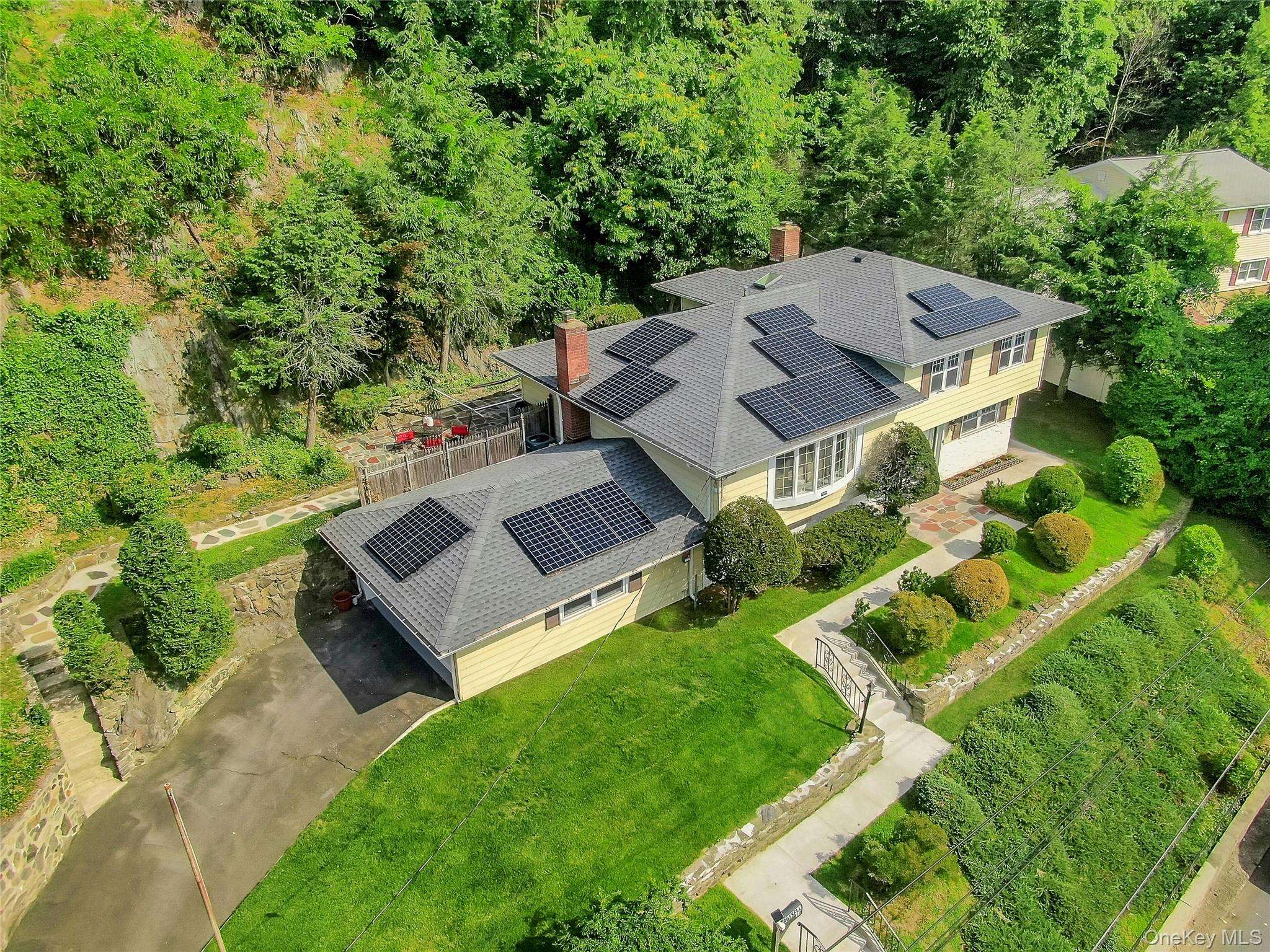 14 Russell PL, Dobbs Ferry, NY 10522