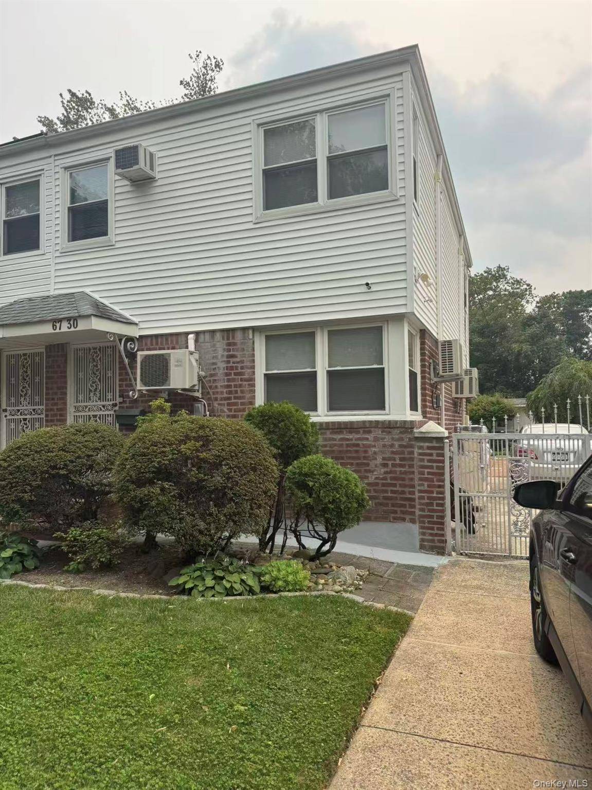 6730 215th ST, Oakland Gardens, NY 11364