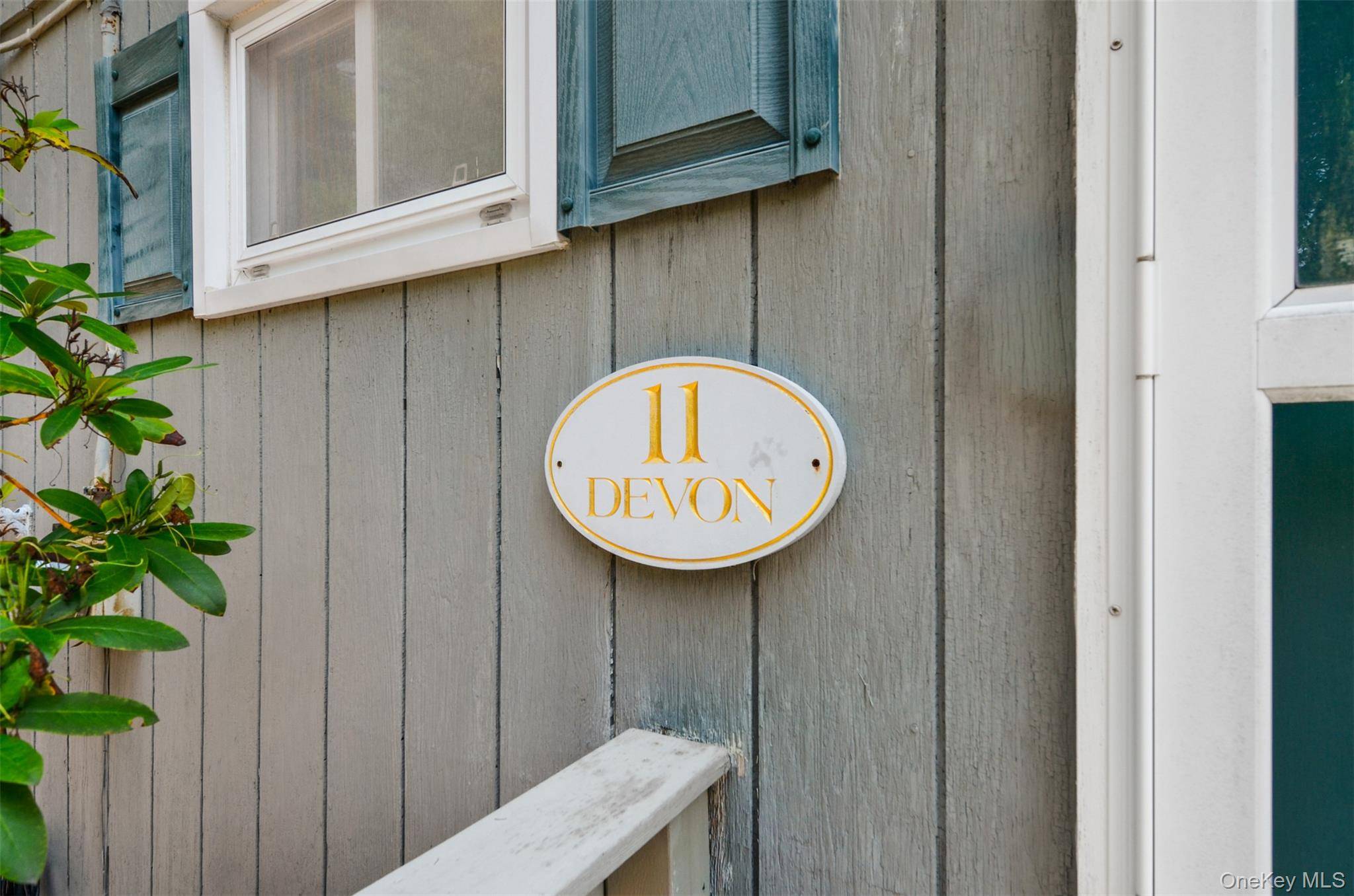 11 Devon RD, Amagansett, NY 11930