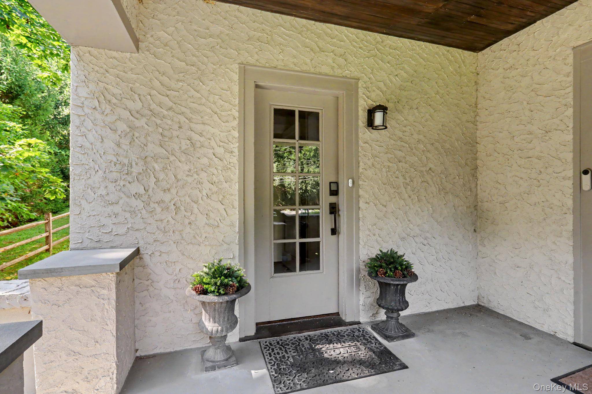 82 Douglas RD #B, Chappaqua, NY 10514