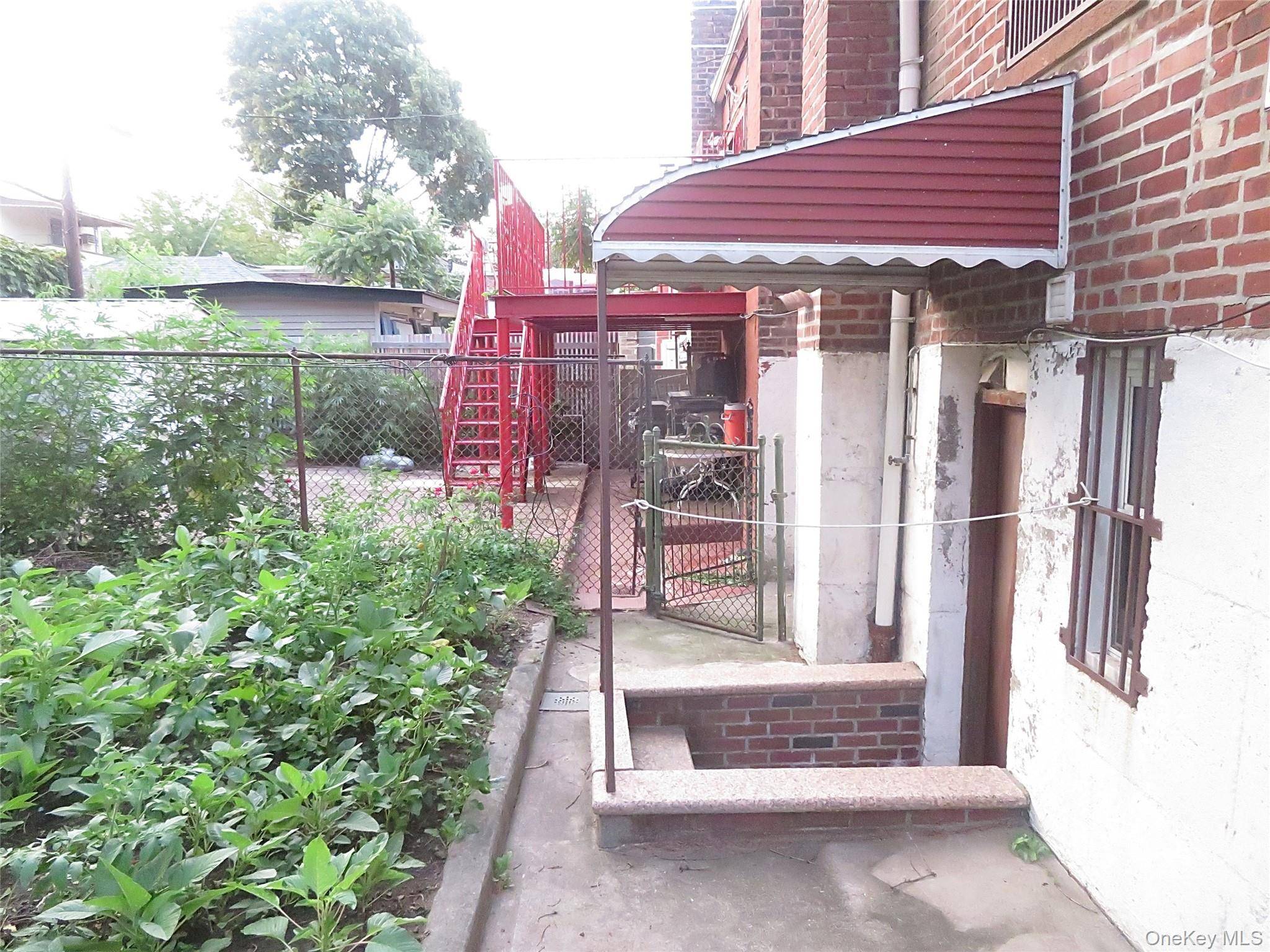 306 E 48th ST, Brooklyn, NY 11203