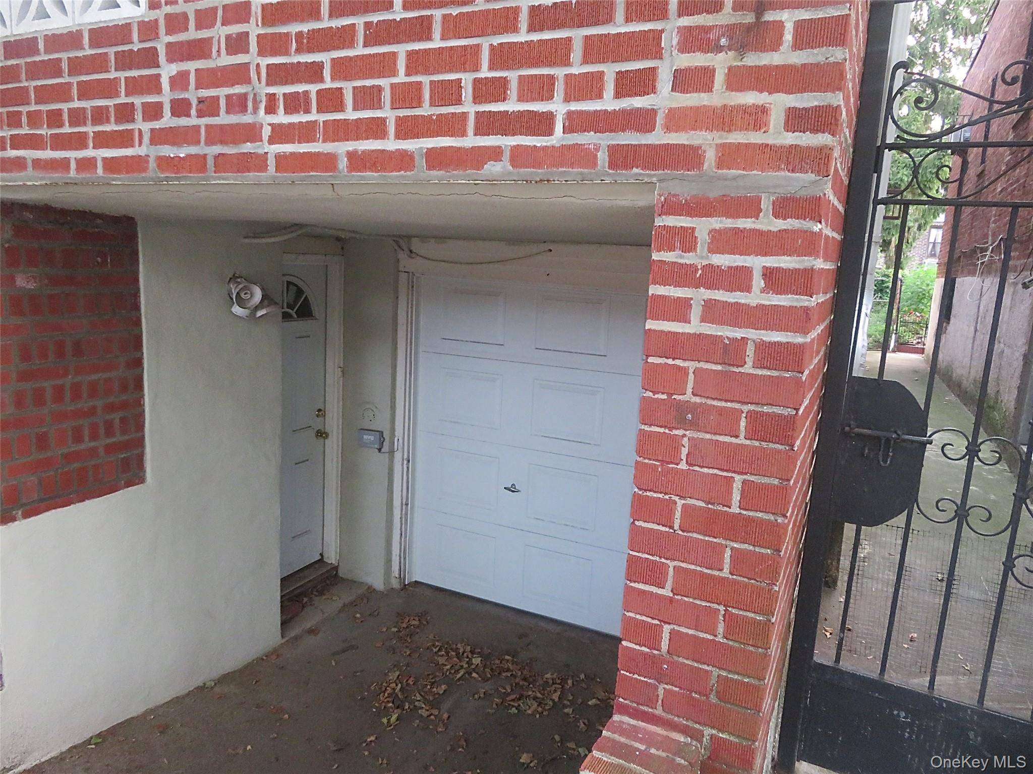306 E 48th ST, Brooklyn, NY 11203