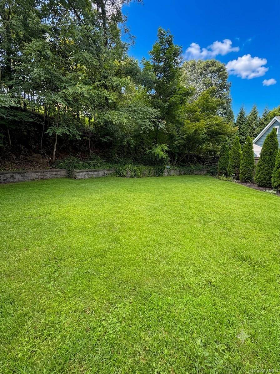 162 Florence AVE, Thornwood, NY 10594