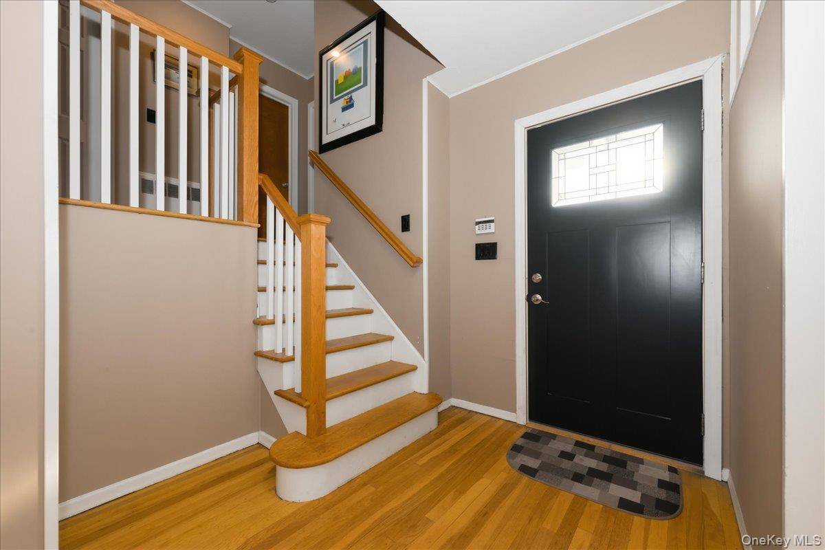 658 Richmond RD, East Meadow, NY 11554