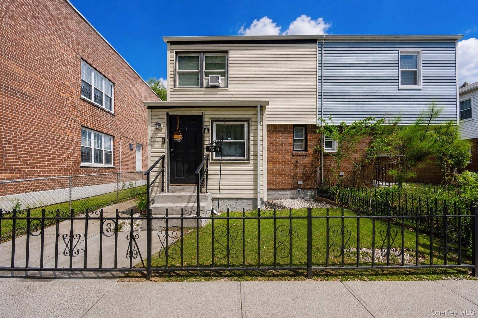 136-10 222nd ST, Laurelton, NY 11413