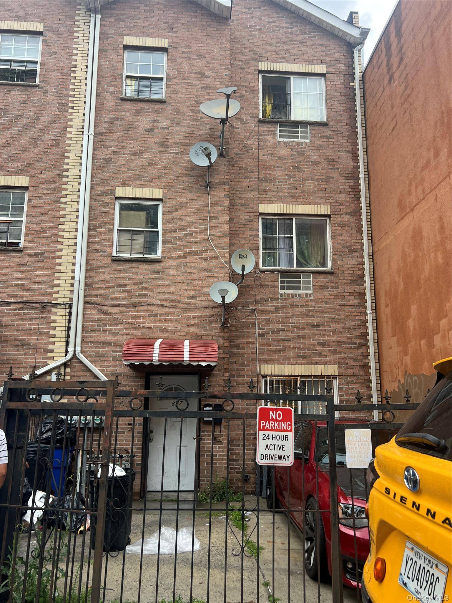 877 Elsmere Place, Bronx, NY 10460