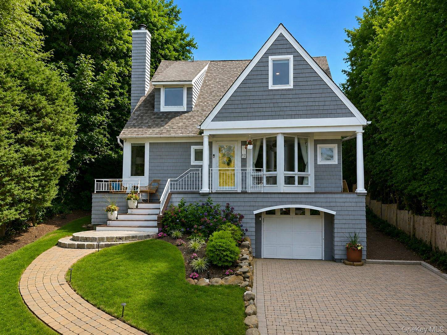 12 Valley DR, Huntington Bay, NY 11743