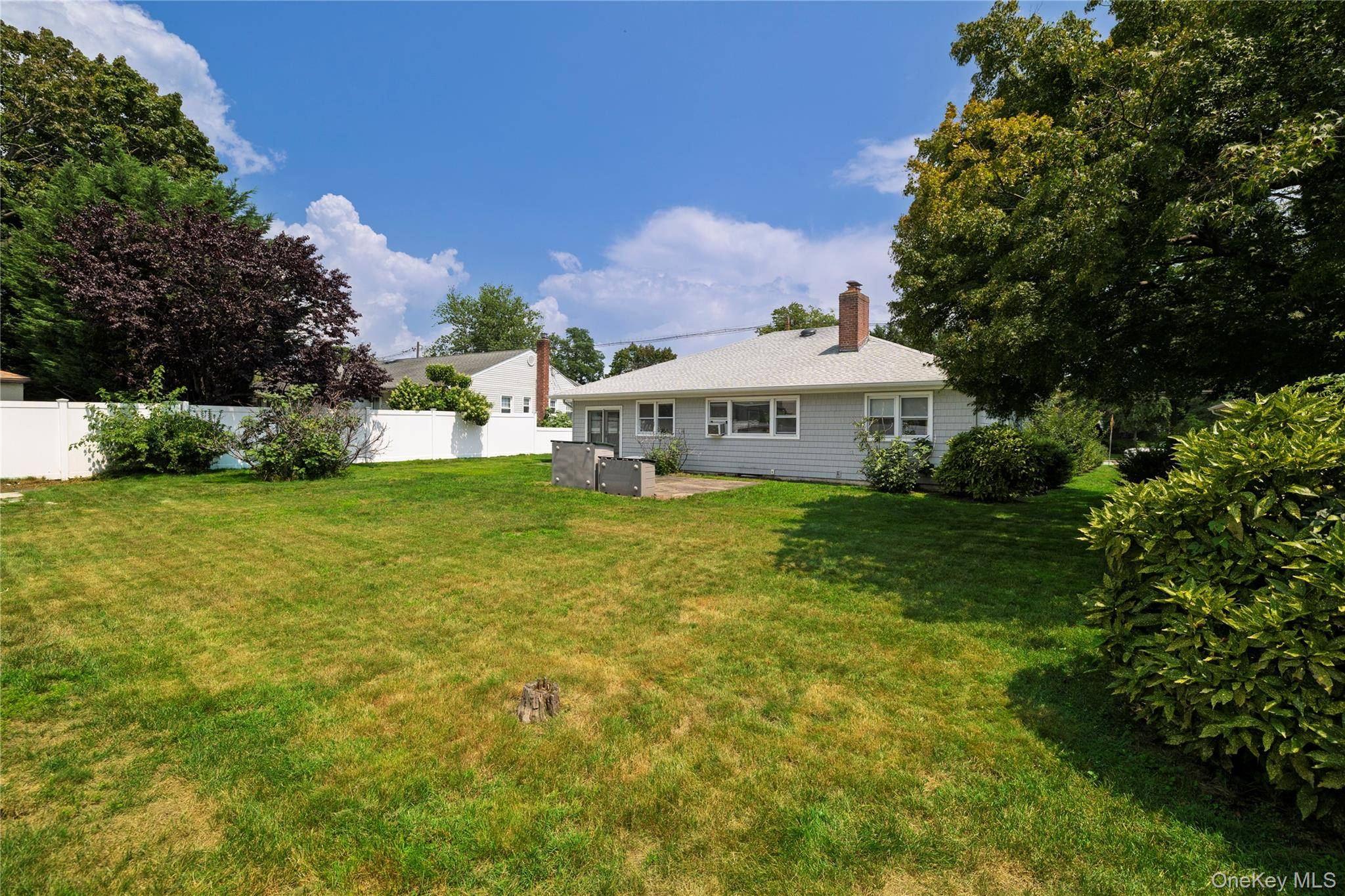 296 N Long Beach RD, Rockville Centre, NY 11570