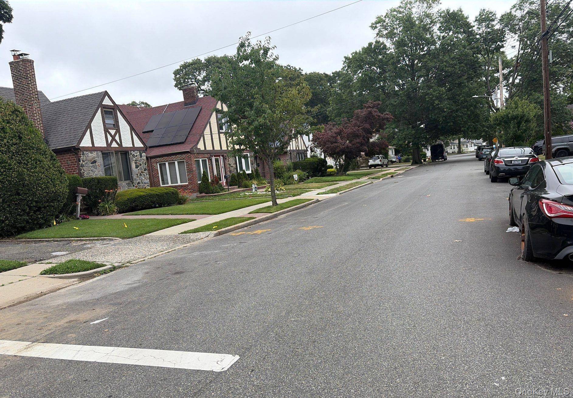 840 Kings Pkwy, Baldwin, NY 11510