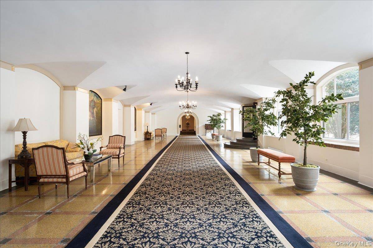 16 N Chatsworth AVE #606, Larchmont, NY 10538