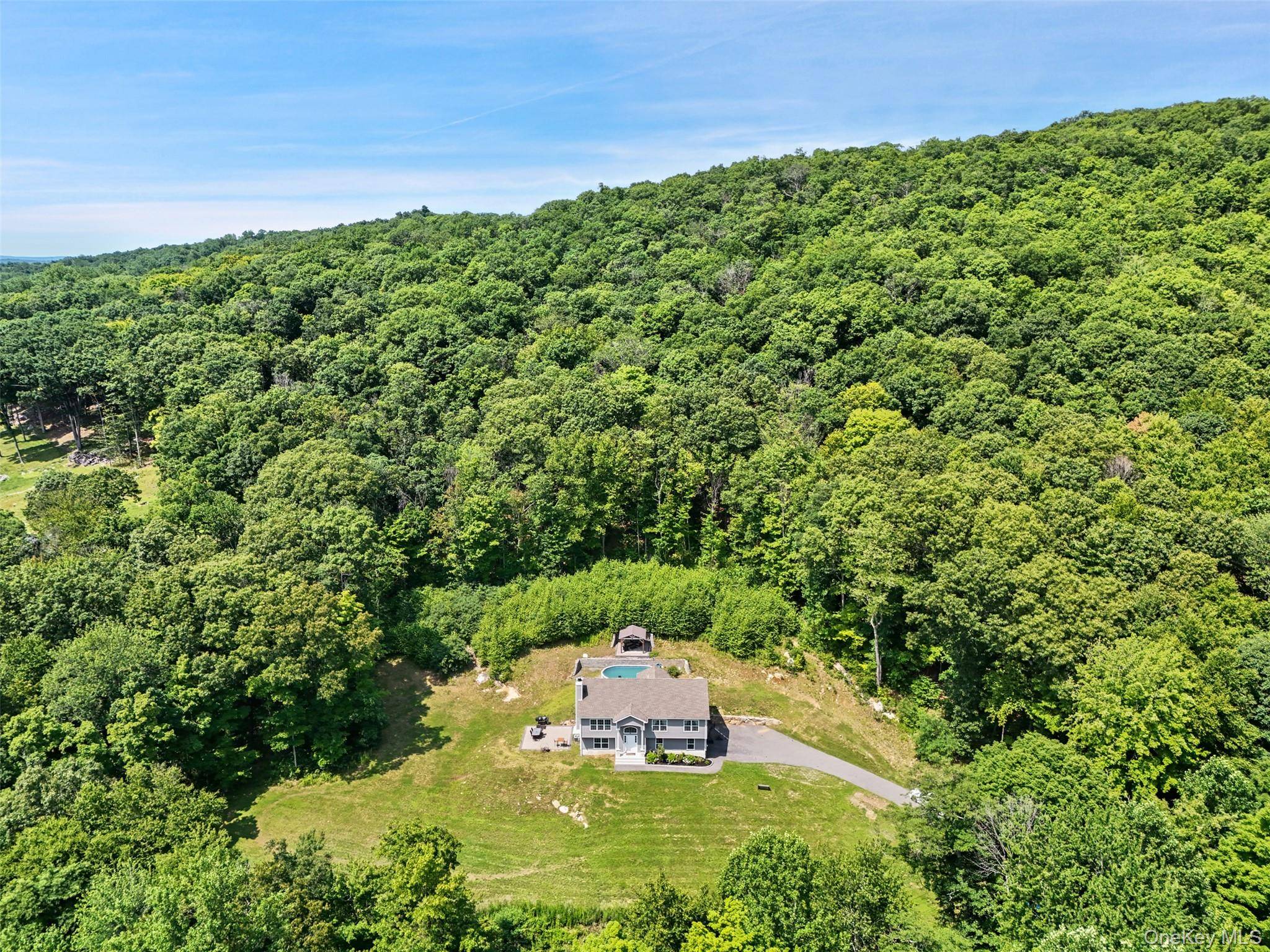 71 Hitchcock Hill RD, Mahopac, NY 10541