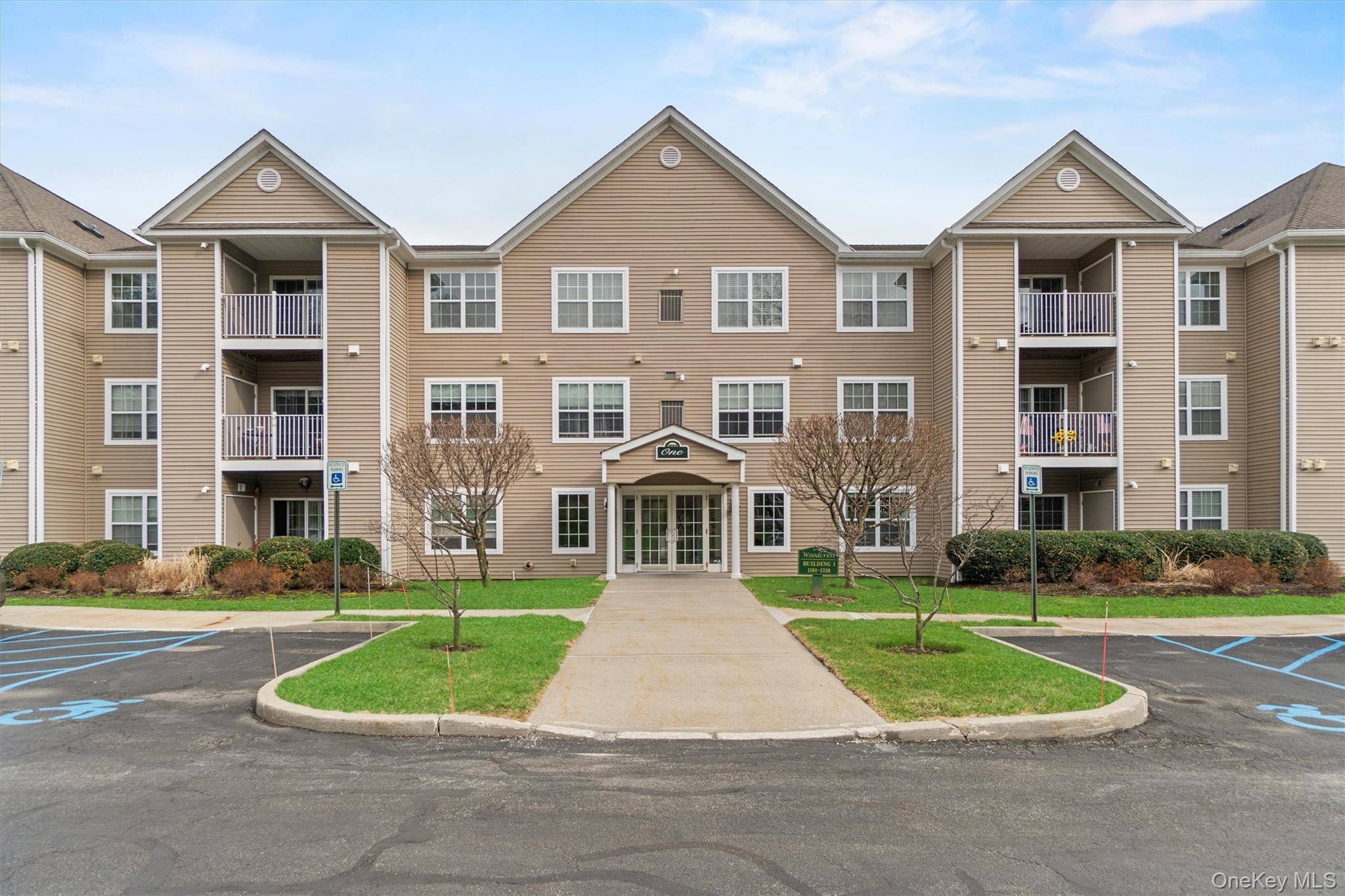 1104 Jacobs Hill RD, Cortlandt Manor, NY 10567