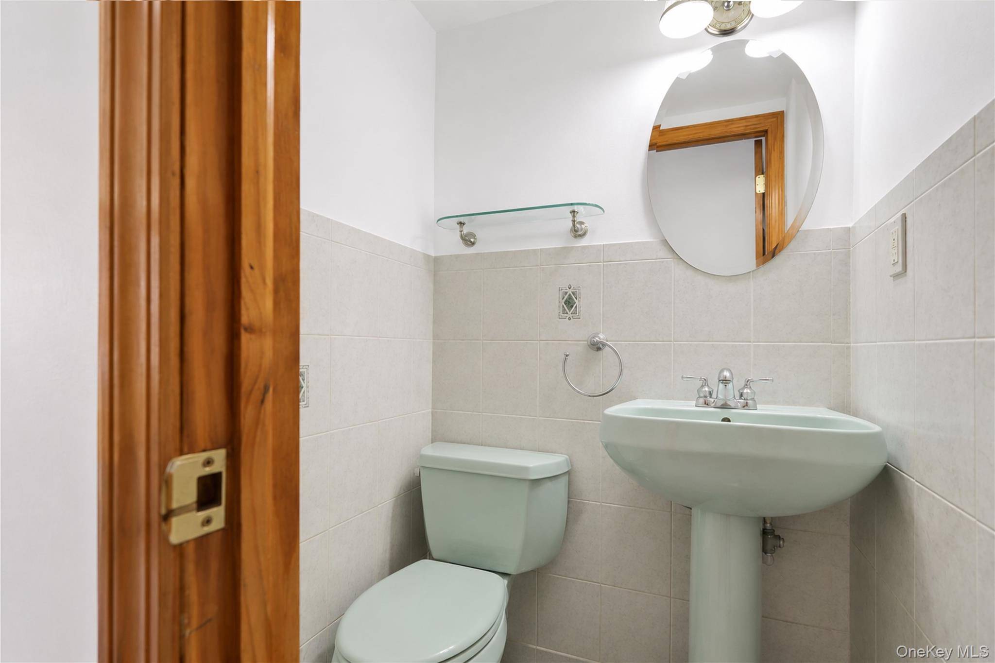 3039 36th ST, Astoria, NY 11103