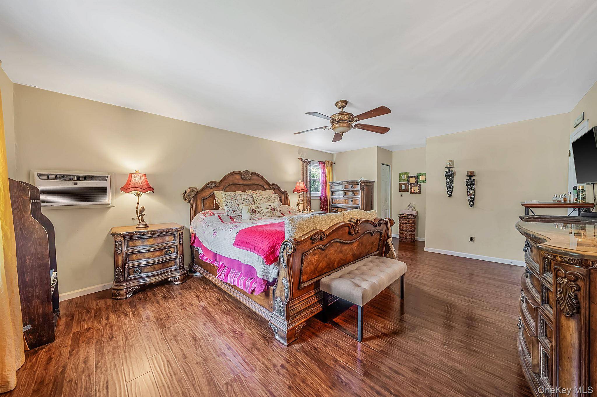 10 Turnpike BLVD, Middle Island, NY 11953