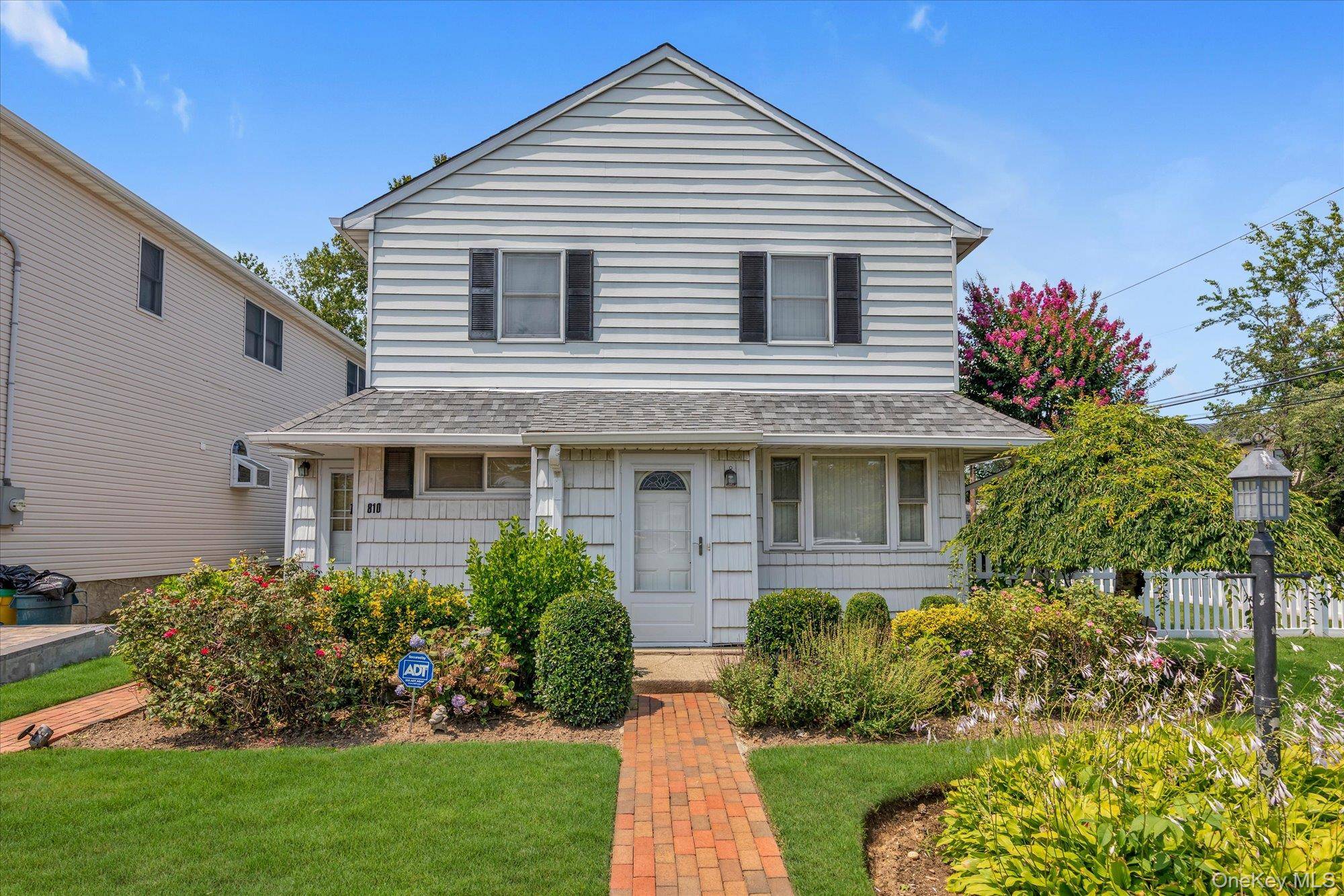 810 Ibsen ST, Woodmere, NY 11598