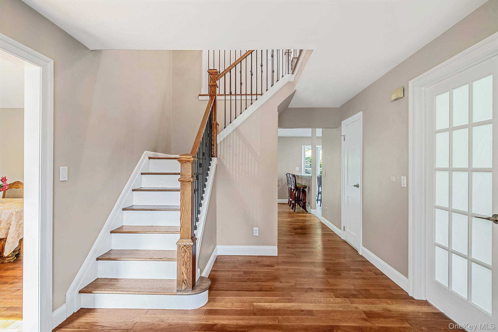10 Springmeadow DR, Kings Park, NY 11754