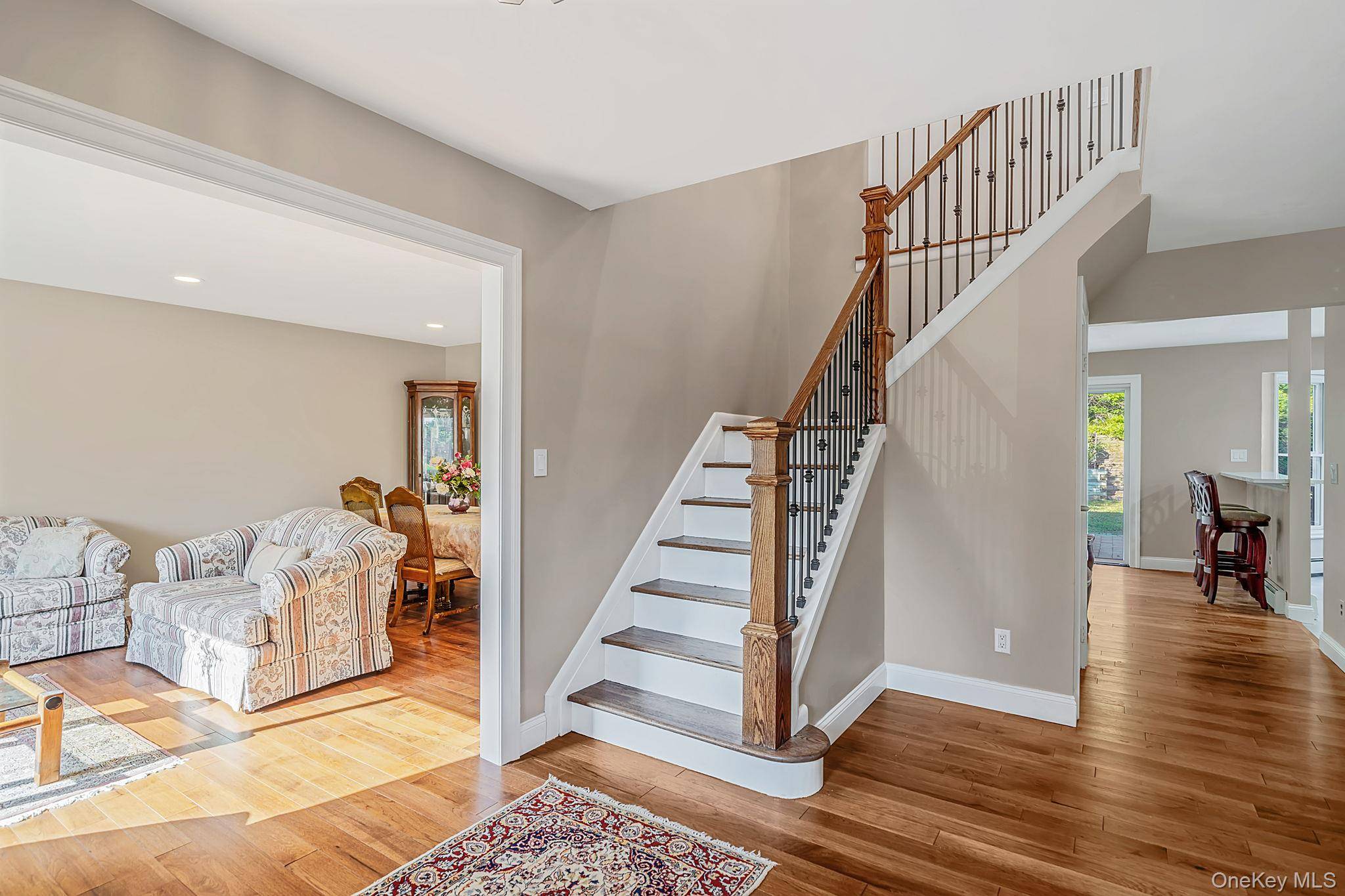 10 Springmeadow DR, Kings Park, NY 11754