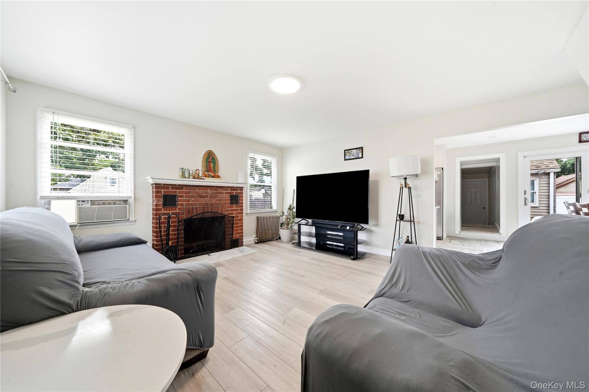 80 Everett ST, Patchogue, NY 11772