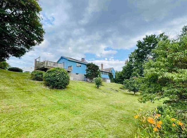 29 Saugerties Manor RD, Saugerties, NY 12477
