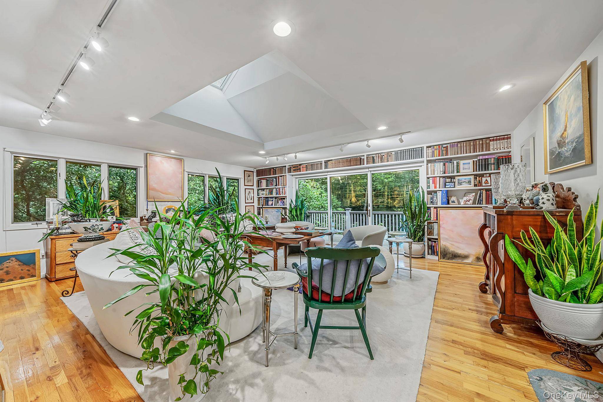 16 Joshuas PATH, East Hampton, NY 11937