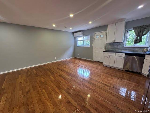 409 S 3rd AVE, Mount Vernon, NY 10550