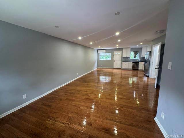 409 S 3rd AVE, Mount Vernon, NY 10550