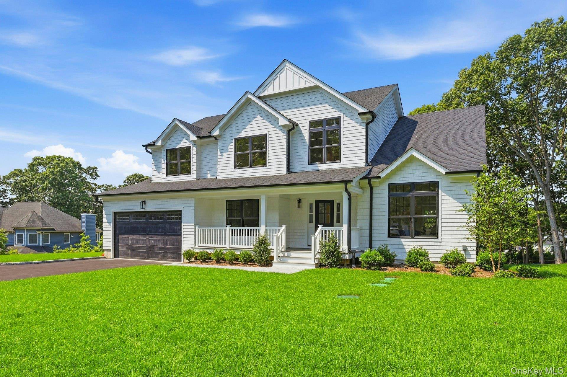333 Concord CT, Dix Hills, NY 11746