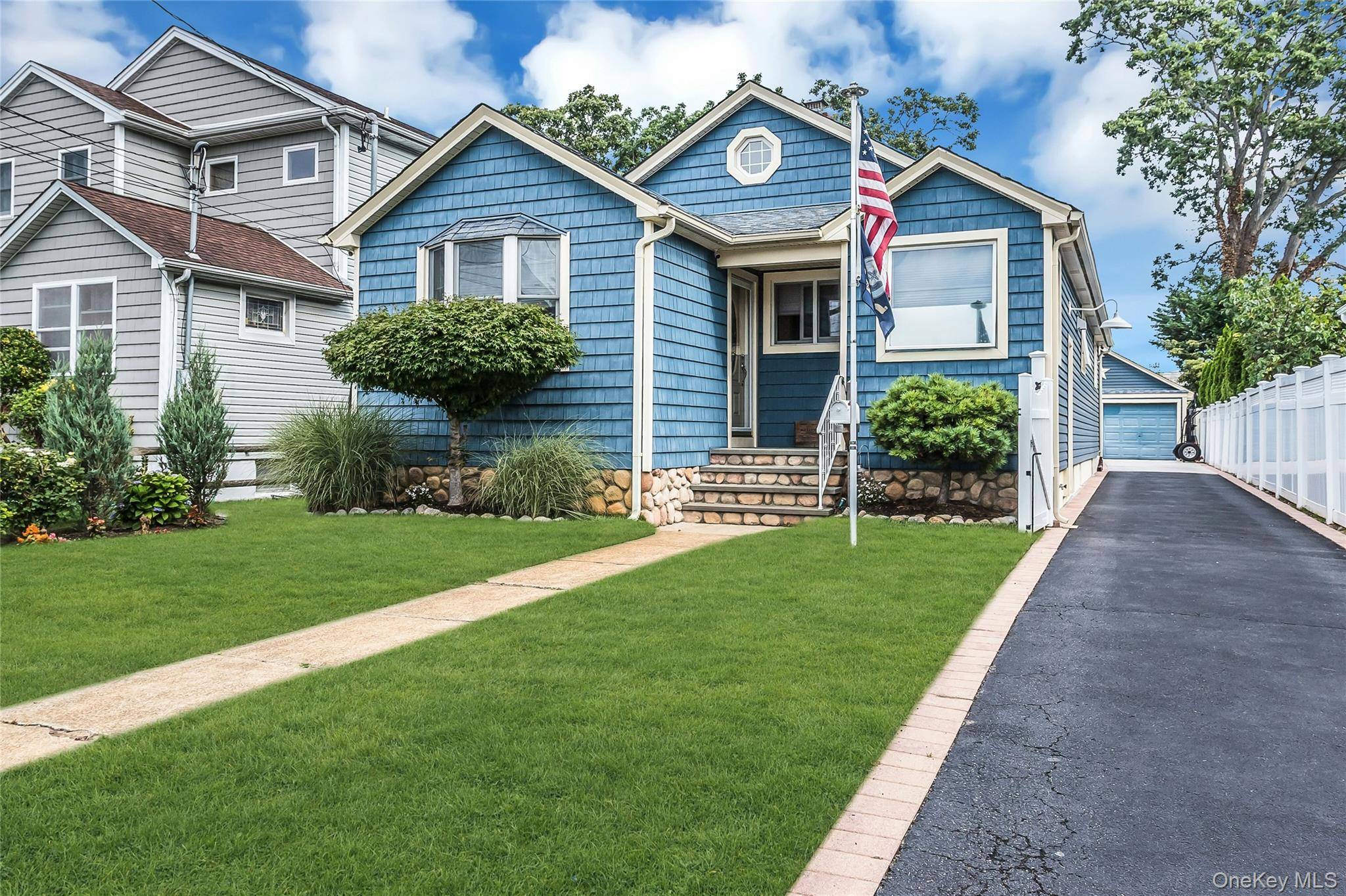 2723 Clarendon AVE, Bellmore, NY 11710