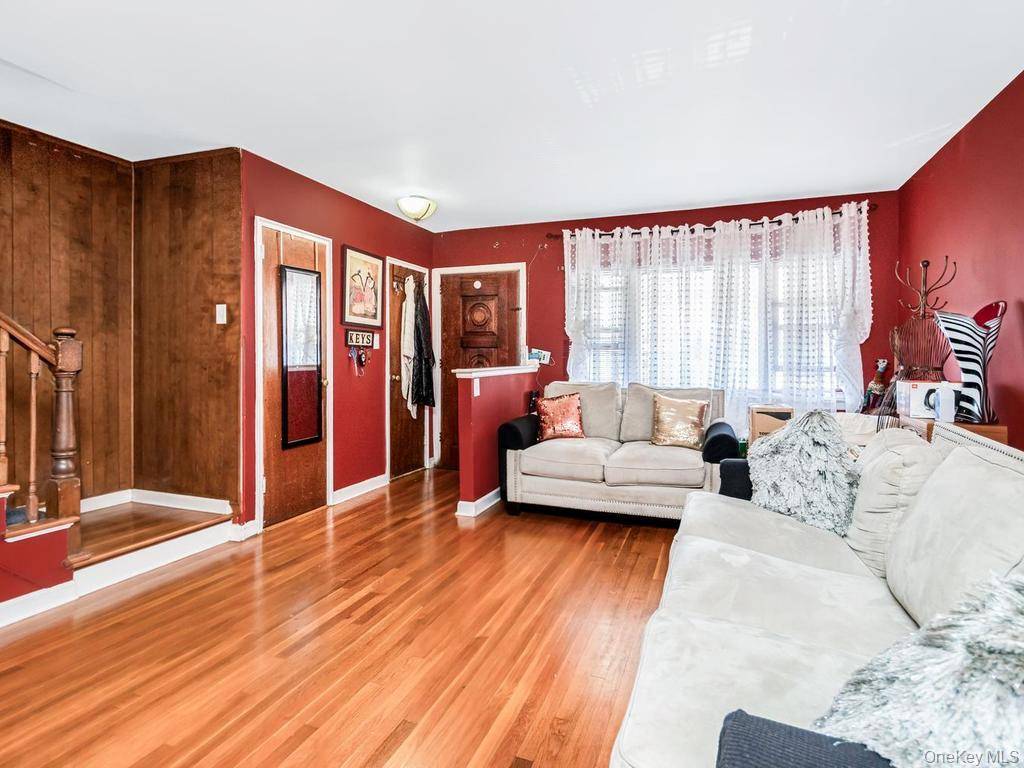 3410 Gunther AVE, Bronx, NY 10469