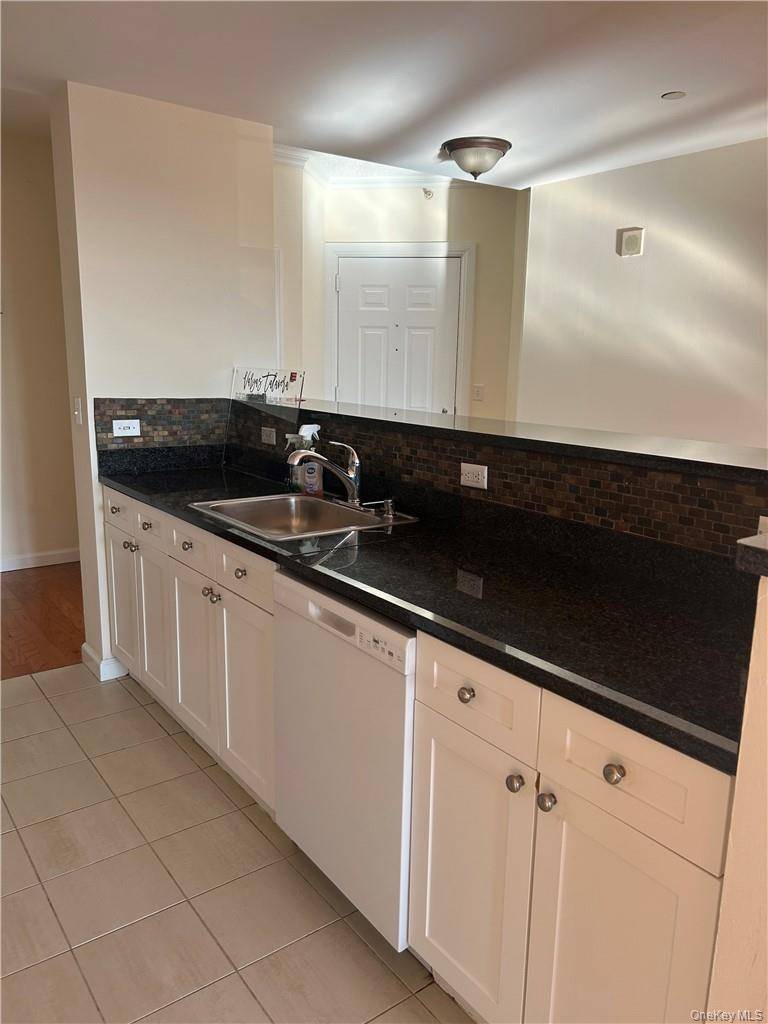 300 Mamaroneck AVE #729, White Plains, NY 10605