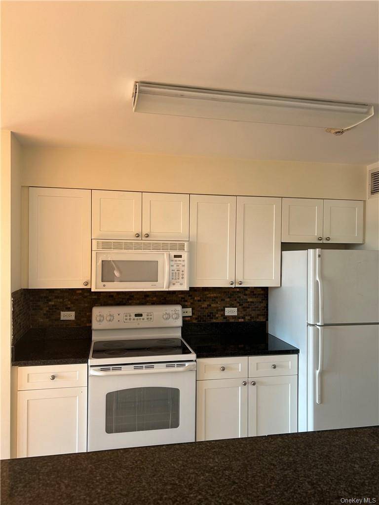 300 Mamaroneck AVE #729, White Plains, NY 10605