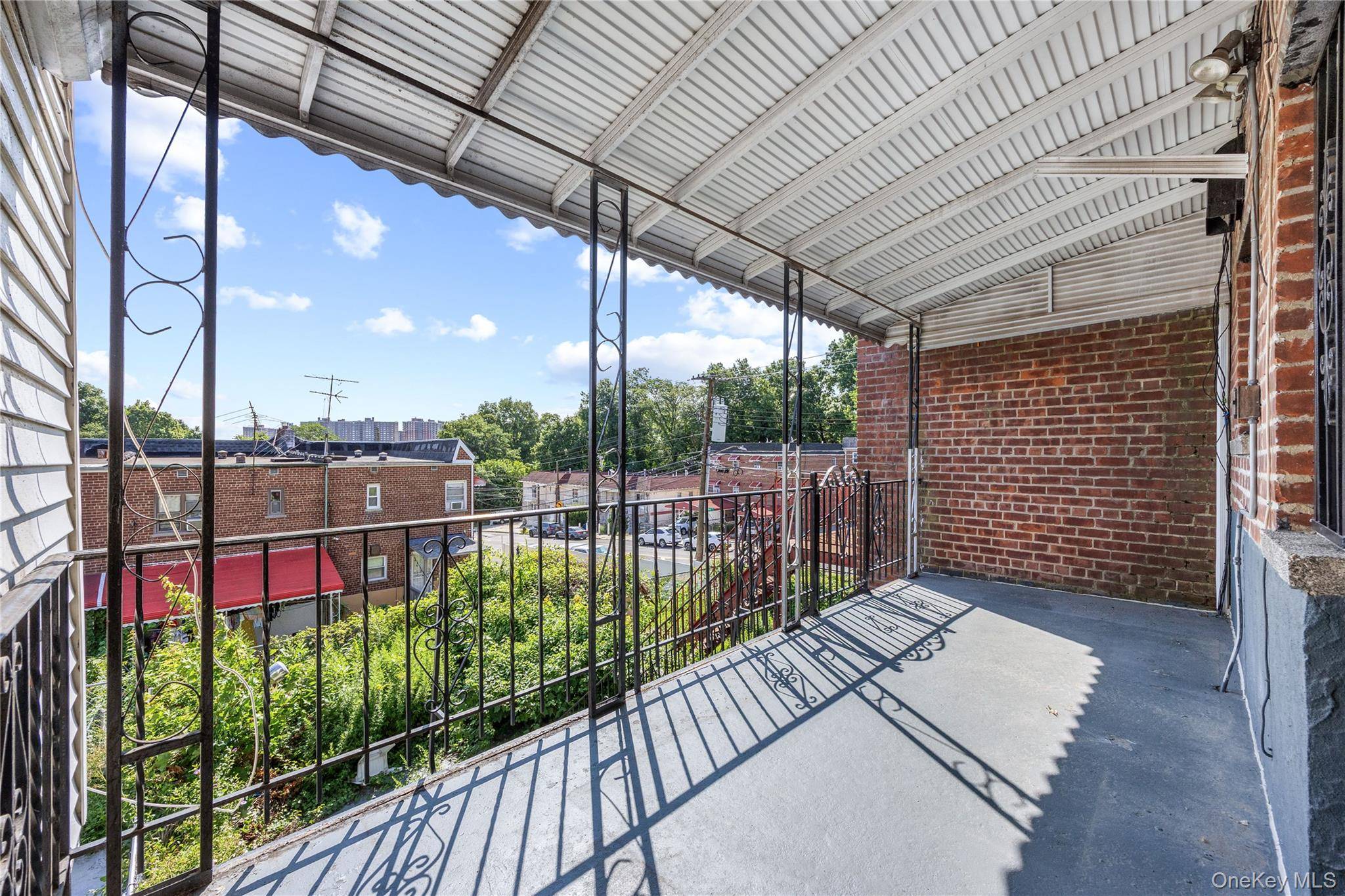 3302 Tiemann AVE, Bronx, NY 10469