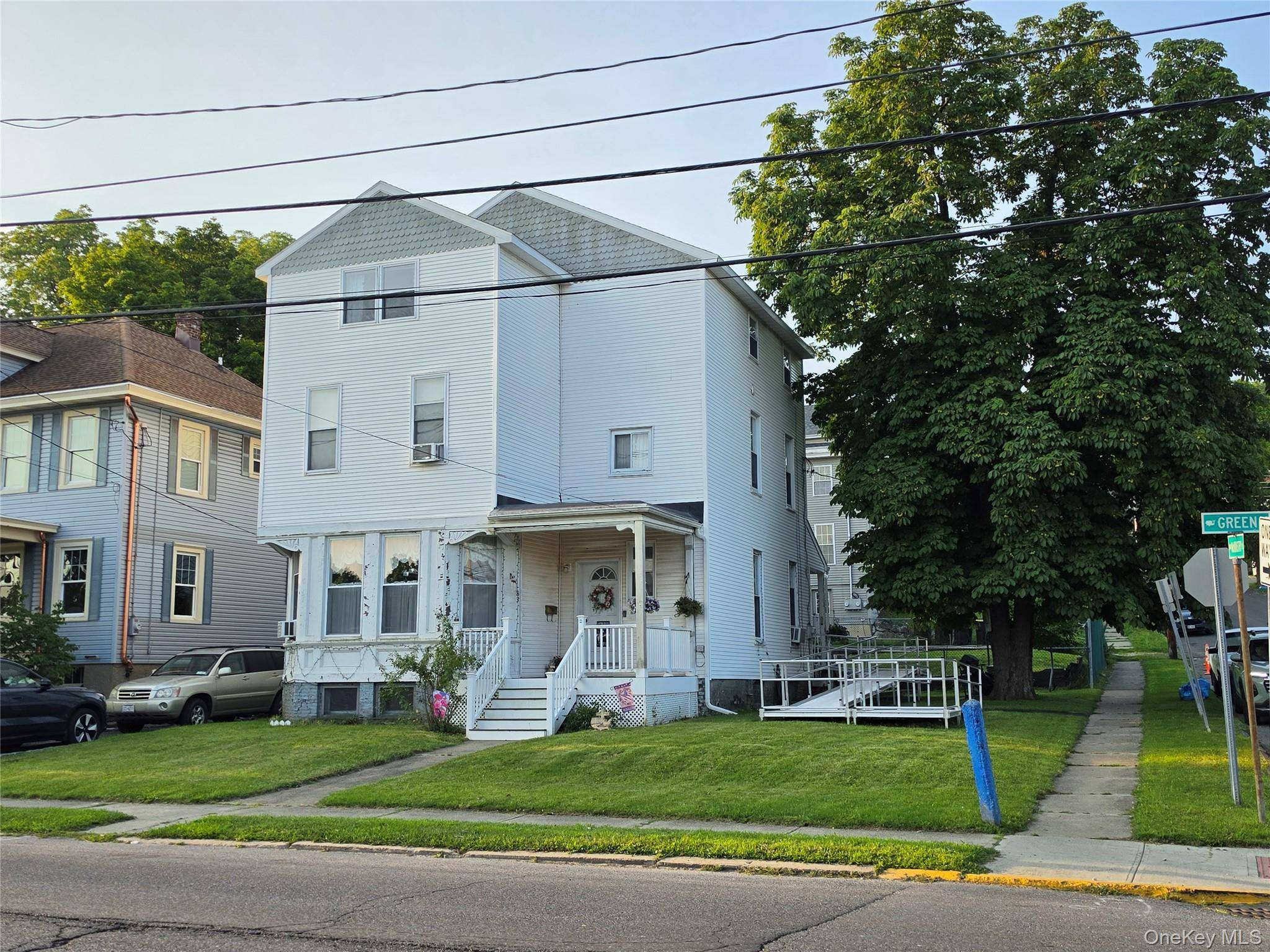 83 Green ST, Hudson, NY 12534