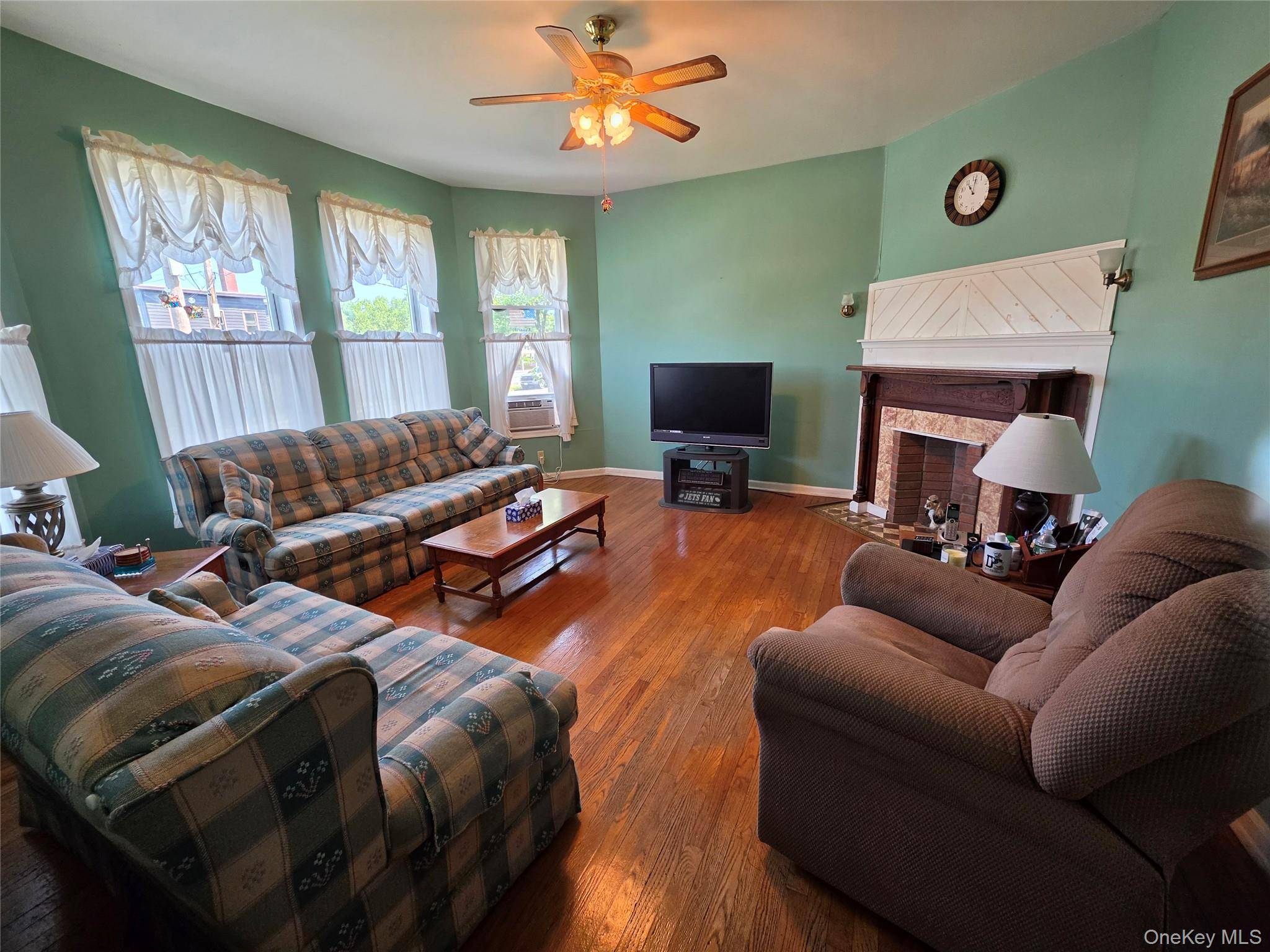 83 Green ST, Hudson, NY 12534