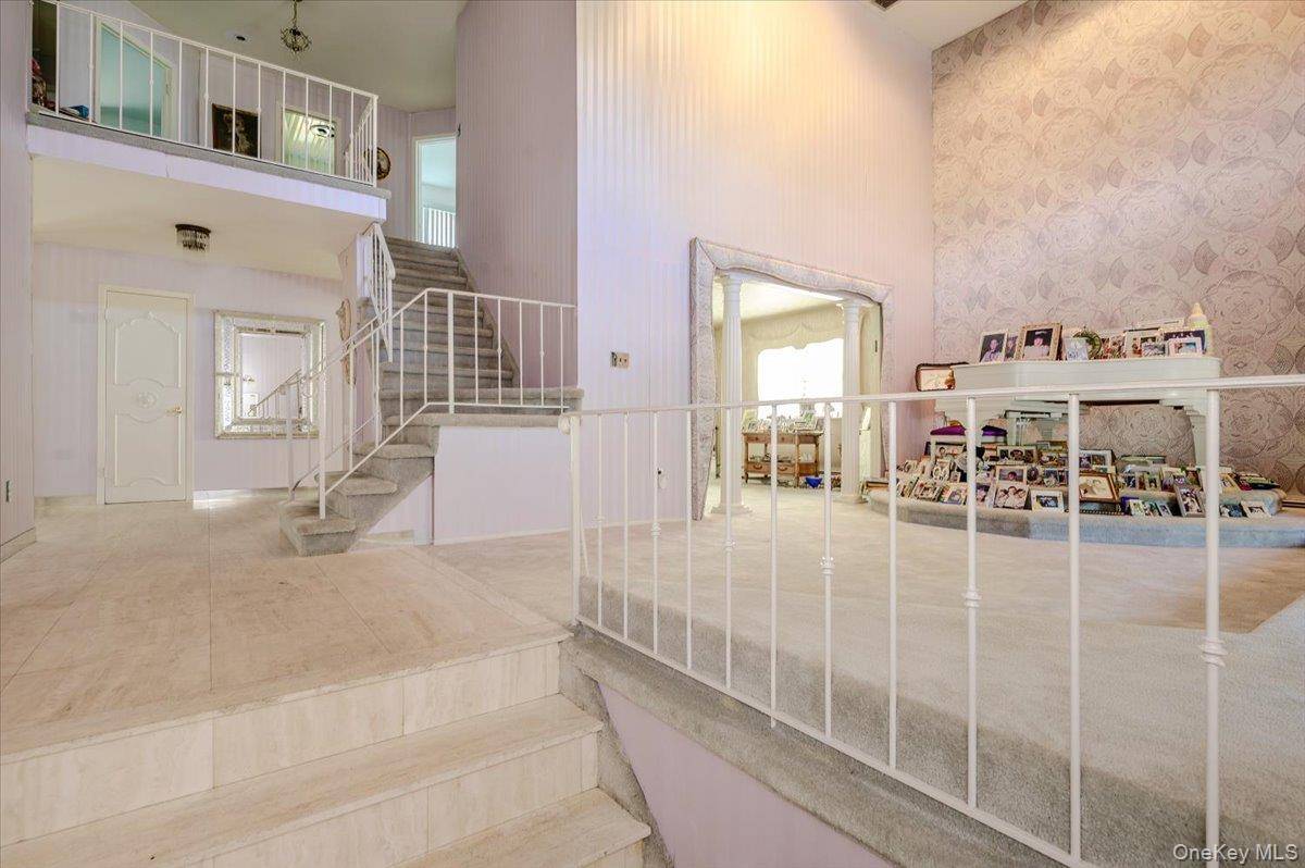 719 Hungry Harbor RD, Valley Stream, NY 11581