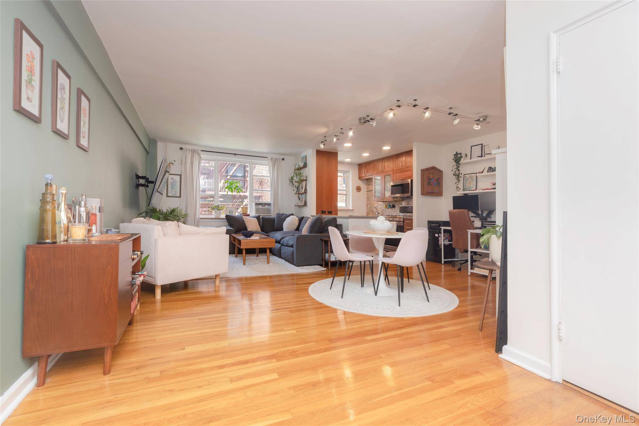 12 Westchester AVE #2J, White Plains, NY 10601