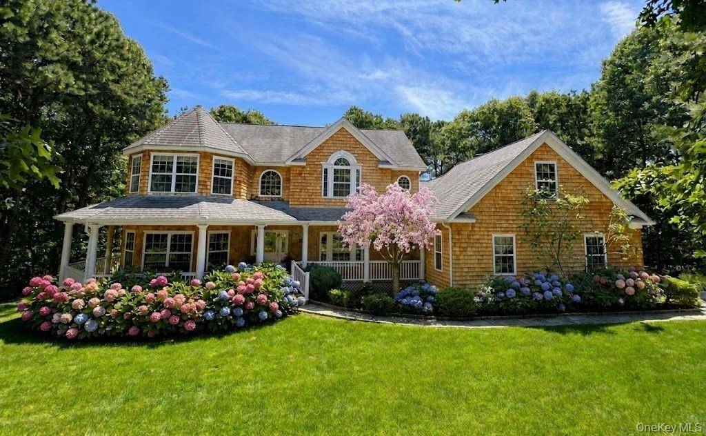 143 Malloy DR, East Quogue, NY 11942