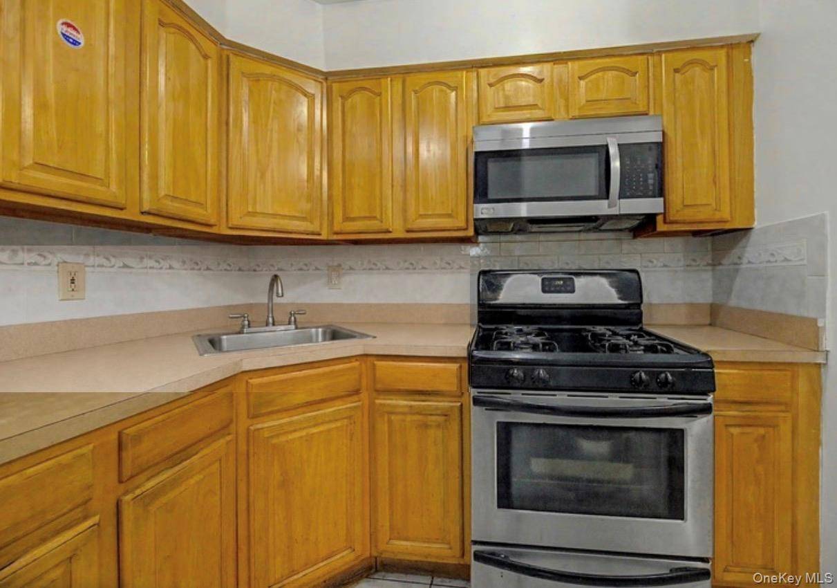 658 Beck ST, Bronx, NY 10455