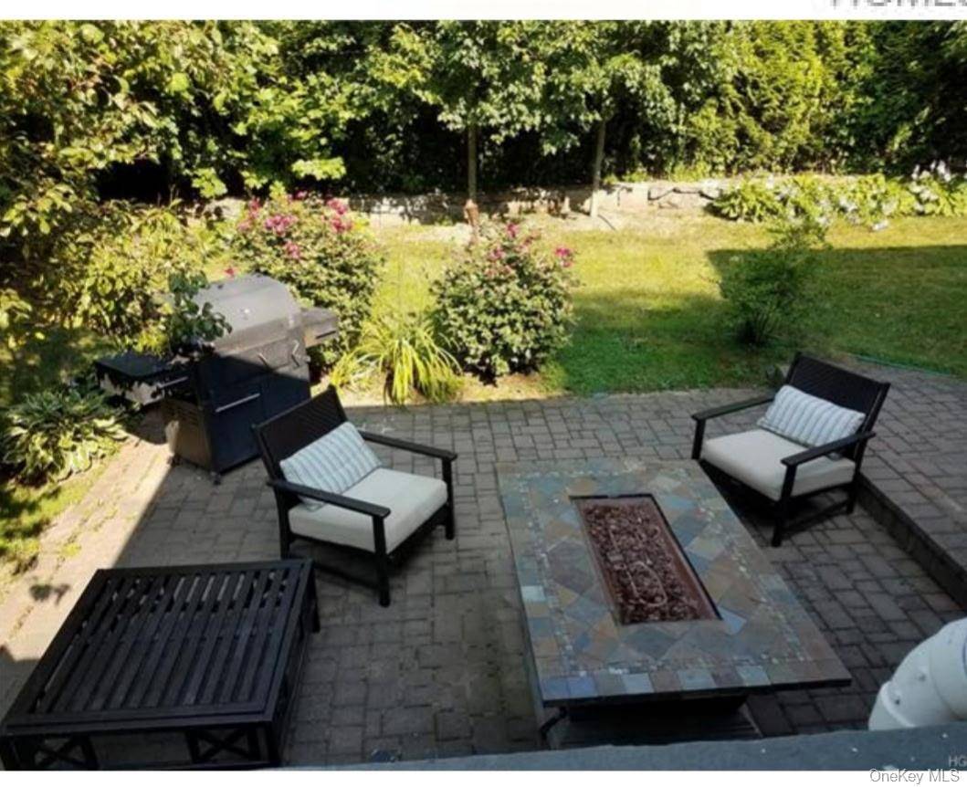 622 James ST, Pelham, NY 10803