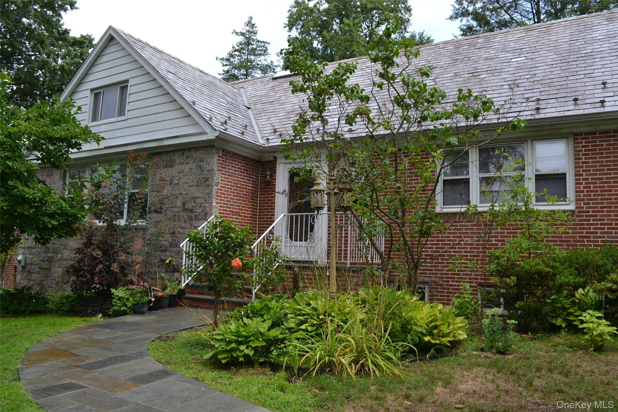 622 James ST, Pelham, NY 10803