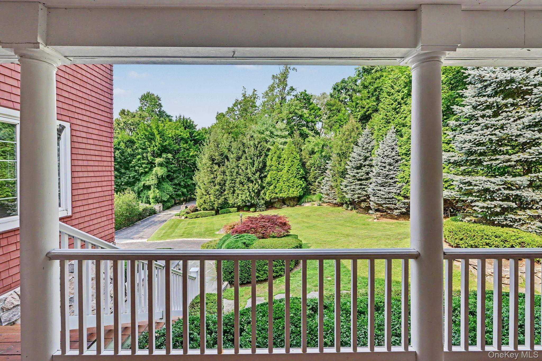 1800 Saw Mill River RD, White Plains, NY 10607