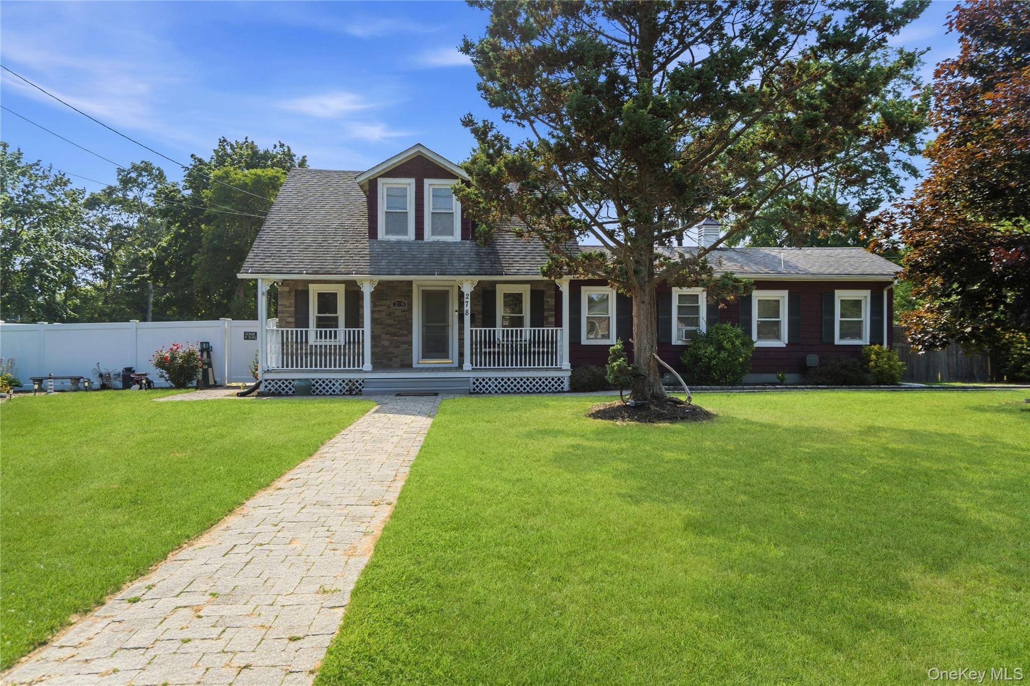 278 Ferndale BLVD, Islip, NY 11751