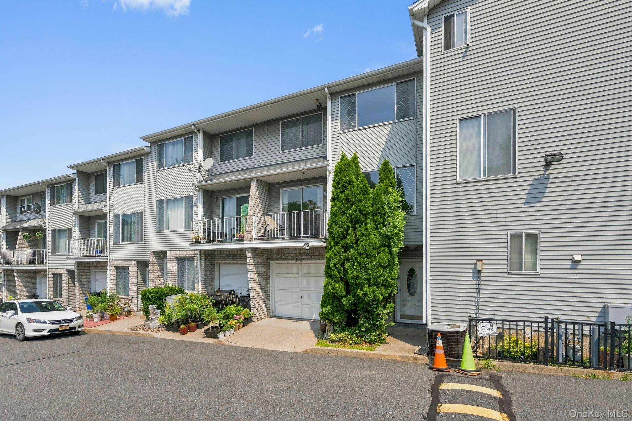 110 Vogel LOOP, Staten Island, NY 10314
